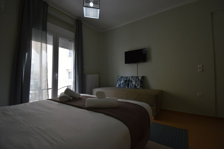 Apartamentos Check Point - Plaka