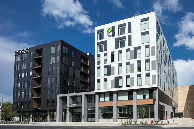 Hotel Element Iowa City