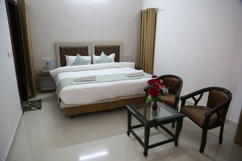 Hotel Yog Tapovan