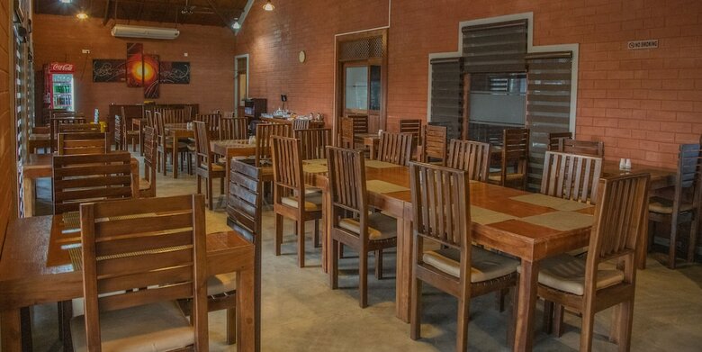 Hotel Mahanuge