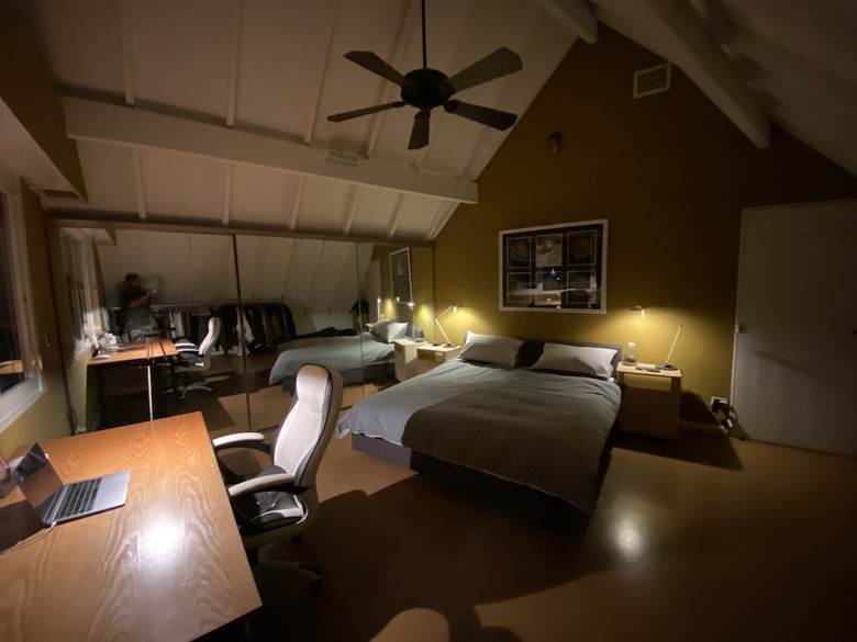 Hotel Deaf Twins Bed Breakfast