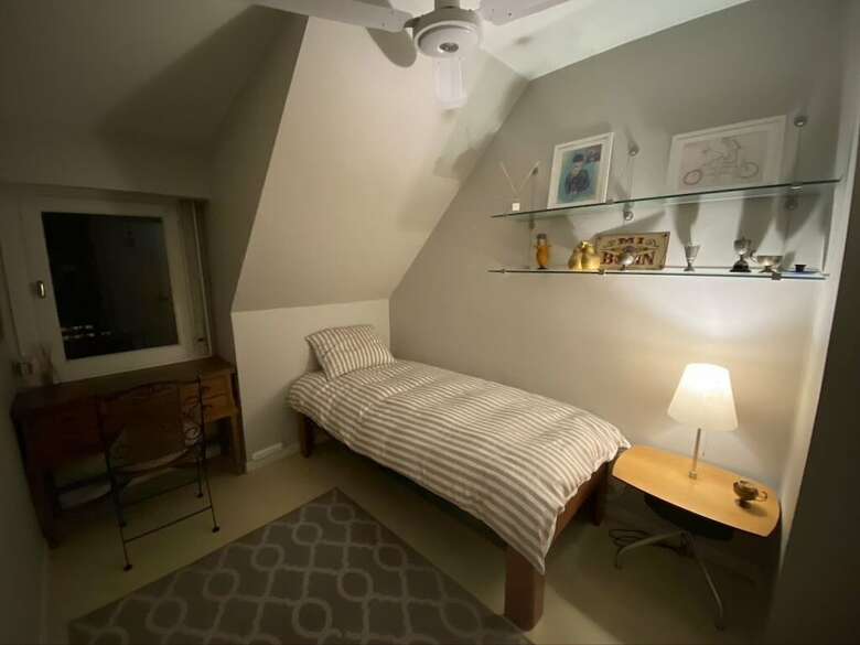 Hotel Deaf Twins Bed Breakfast