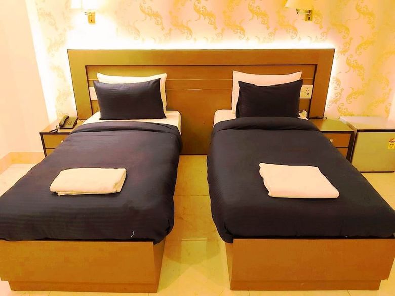 Hotel Corooms Sanvi Prime Unitech Cyber Park