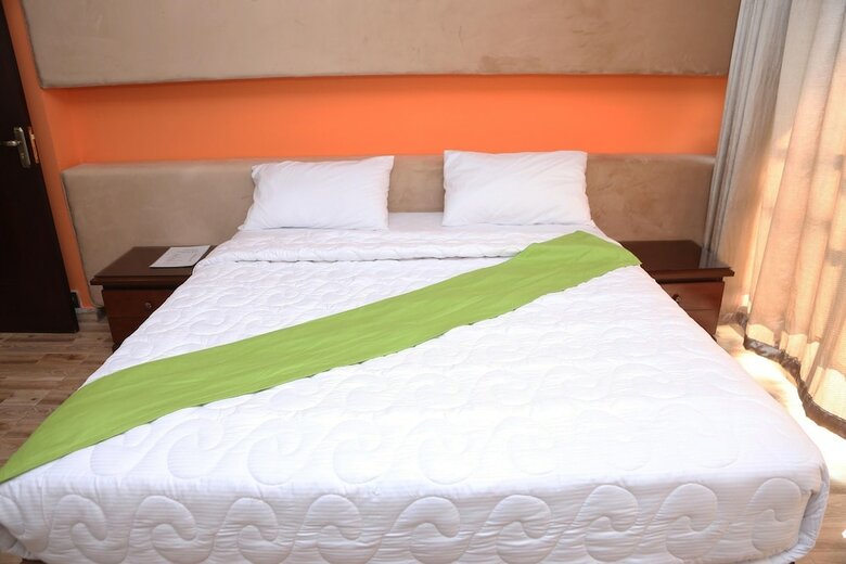 Bed & Breakfast Hak Mall Suites