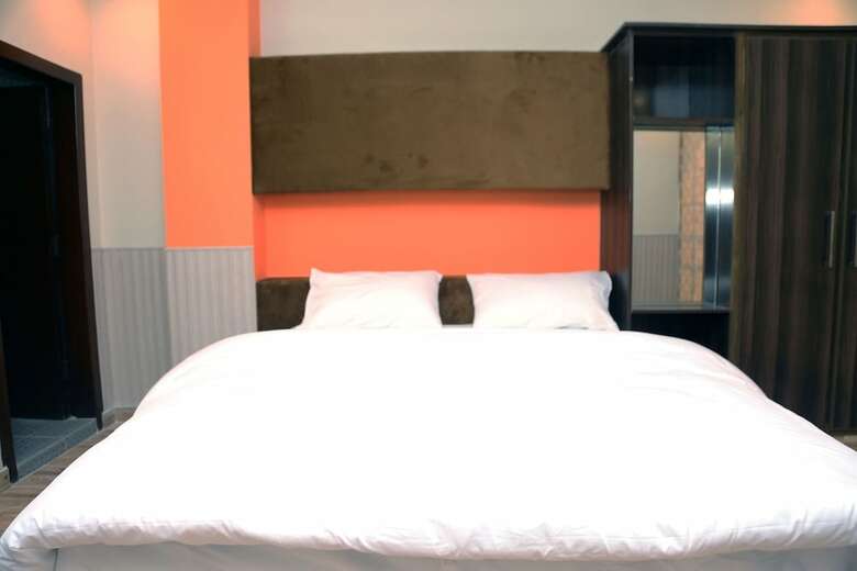 Bed & Breakfast Hak Mall Suites