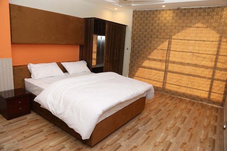 Bed & Breakfast Hak Mall Suites