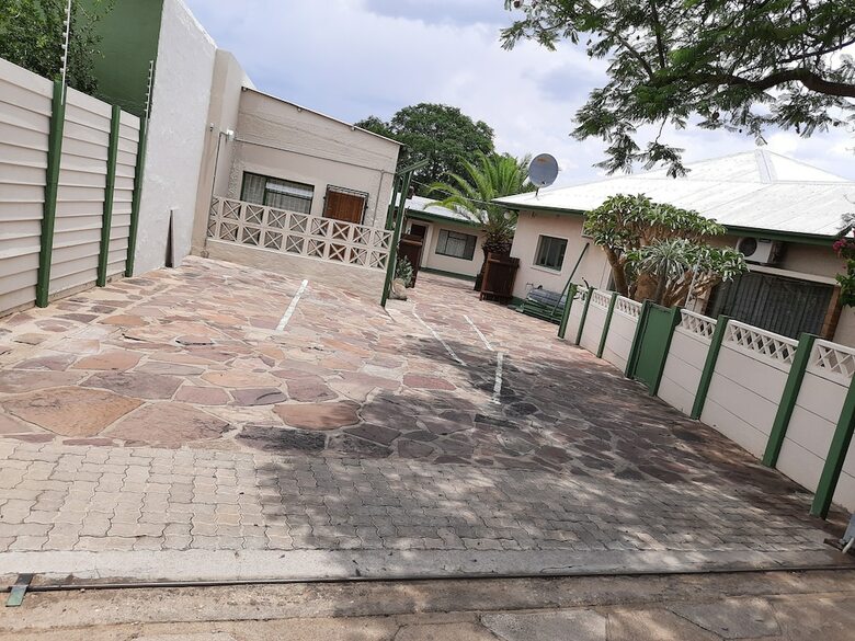 Hotel Ramblers Self Catering