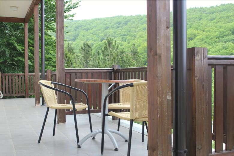 Hostal Vrbanj Crocus Hills