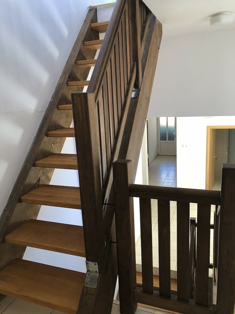 Hostal Vrbanj Crocus Hills