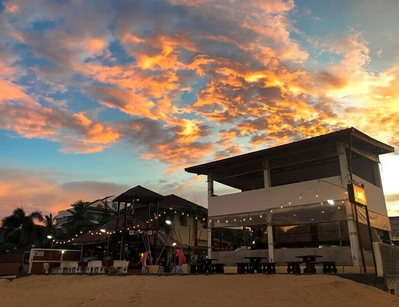 Hotel Cc Beach Resort