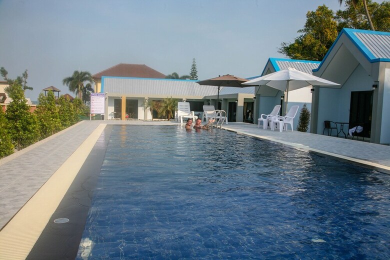 Hotel Cc Beach Resort