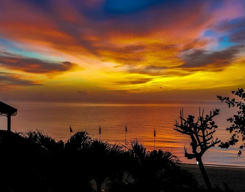 Hotel Cc Beach Resort