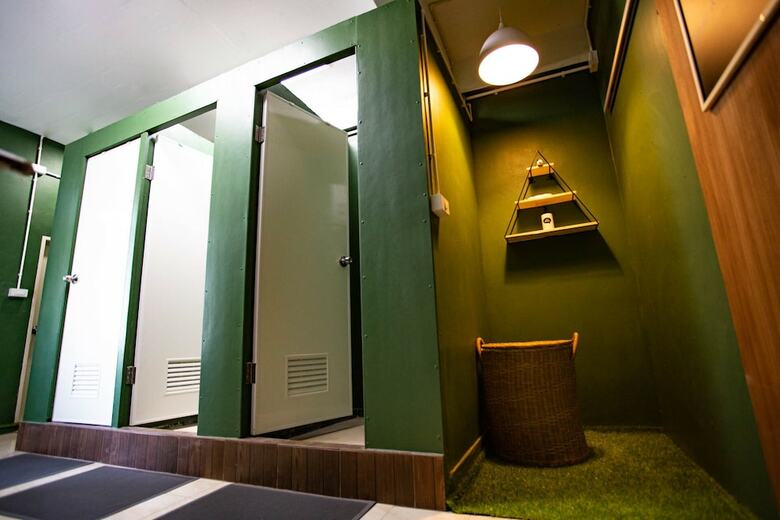Hostal Around Hostel - Adults Only