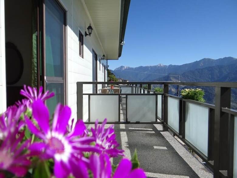 Cing Jing Bai Yi Bed And Breakfast
