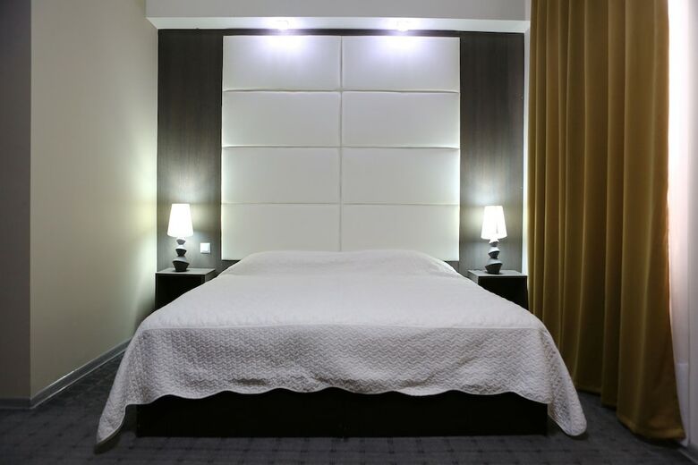 Hotel Discovery