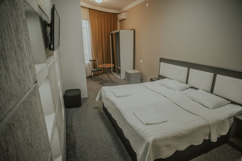 Hotel Discovery