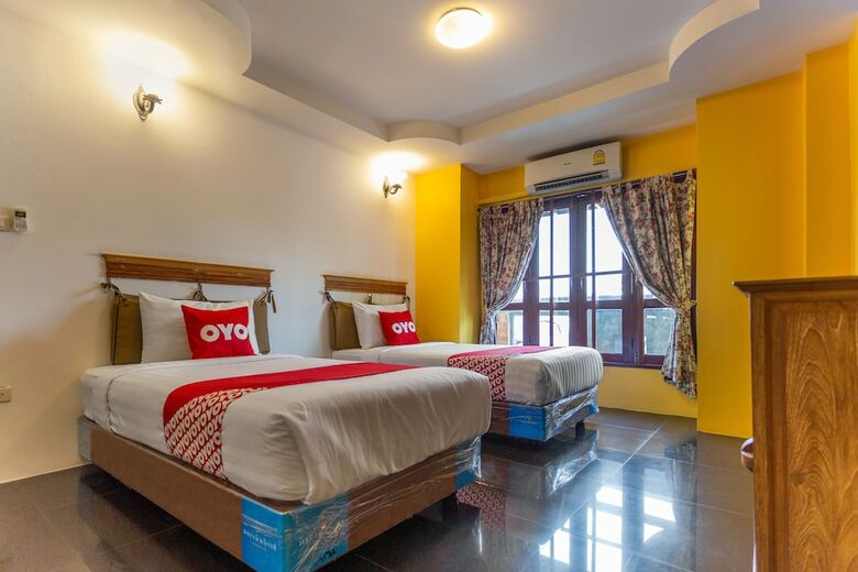 Oyo Yellow Tique Hotel