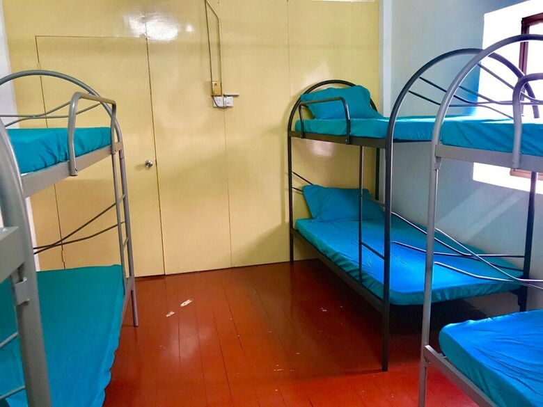 Hostal B&l Islanders Inn