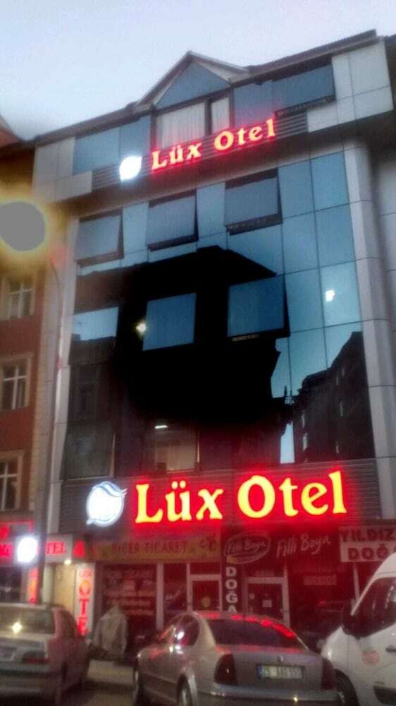 Hotel Lux Otel
