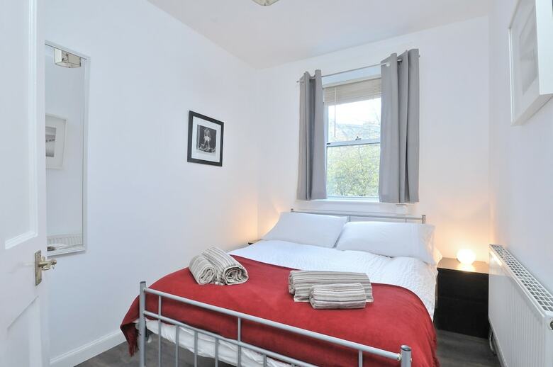 367 Richmond Place Apartment