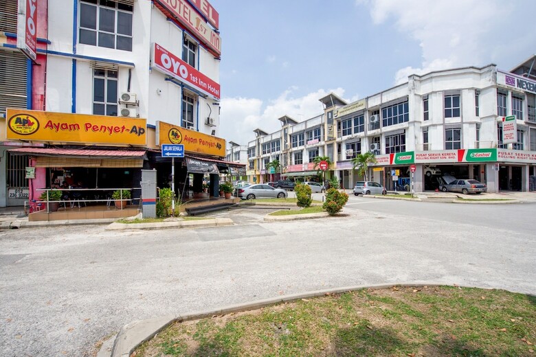 Oyo 89894 1st Inn Hotel Klang Sentral