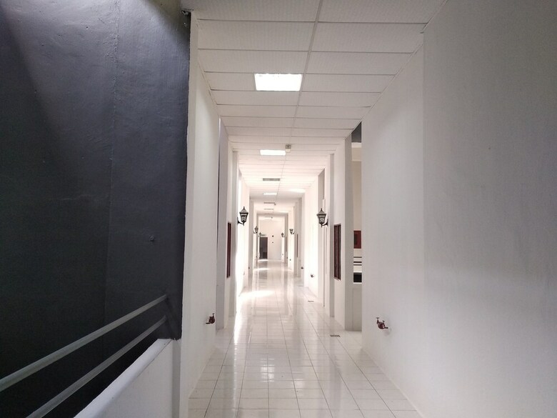 Oyo Capital O 89876 Safari Hotel