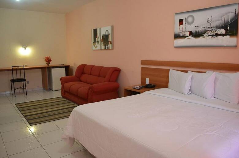 Hotel Calabreza