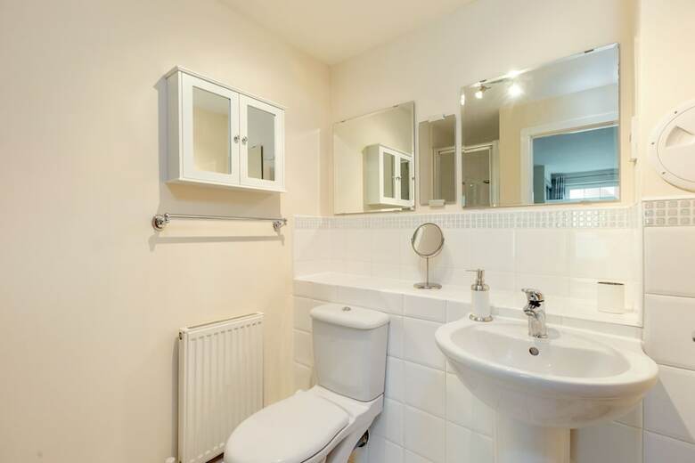 404 Dalry Gait Apartment 2