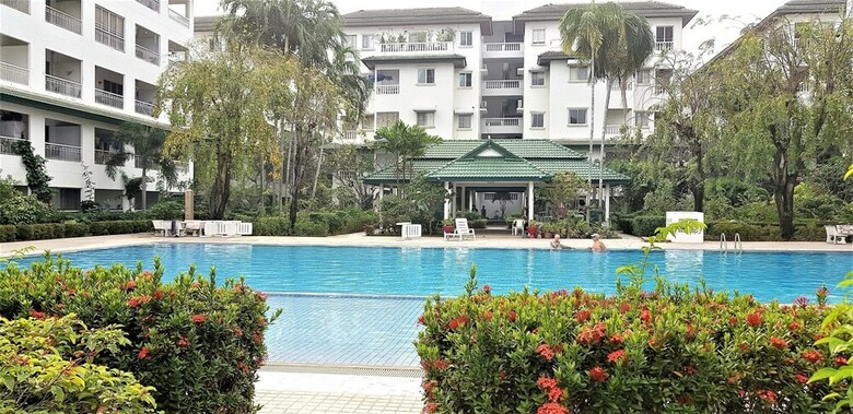 Apartamento 2 Bed Condo Baan Suan Lalana