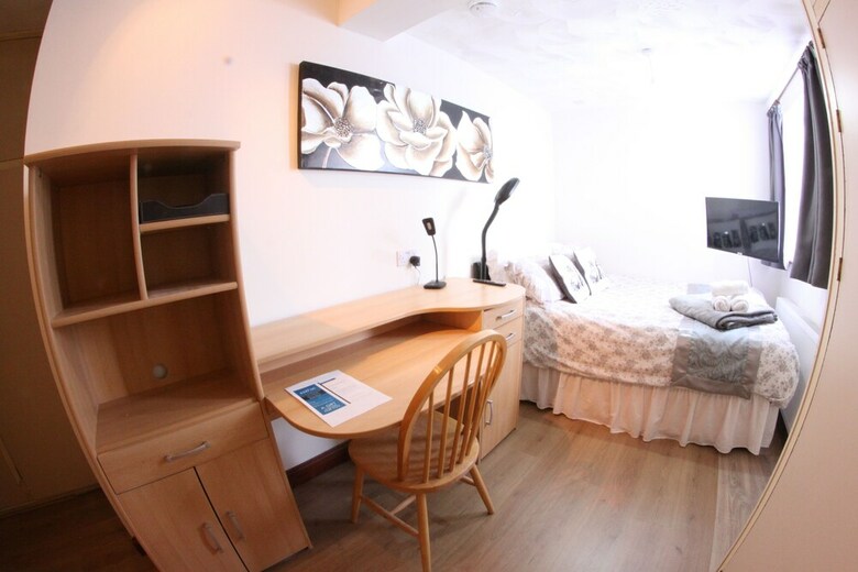 Hostal College Street Abode