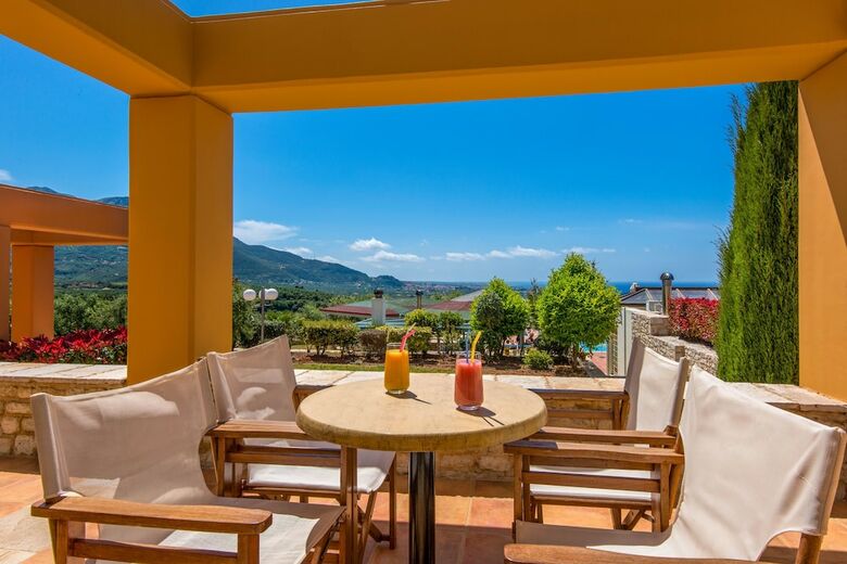 Enastron Villas