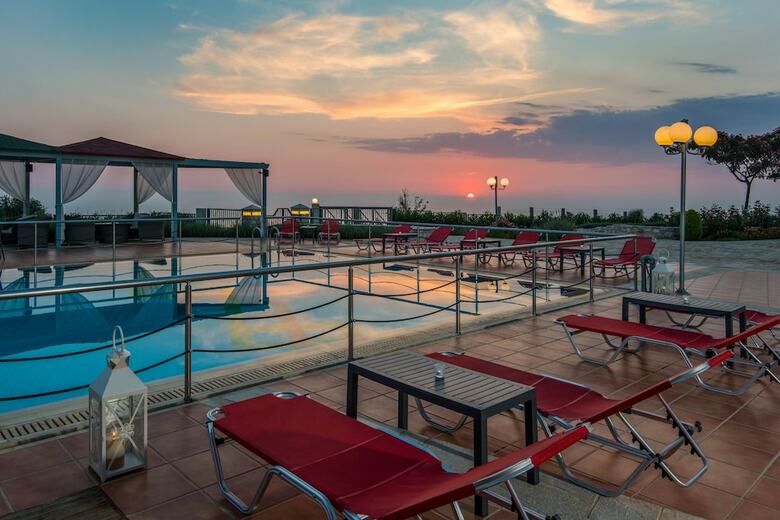 Enastron Villas