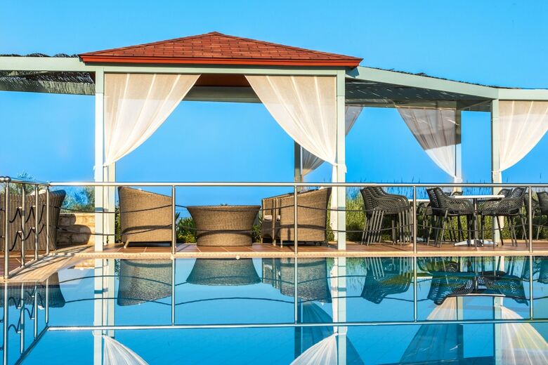 Enastron Villas