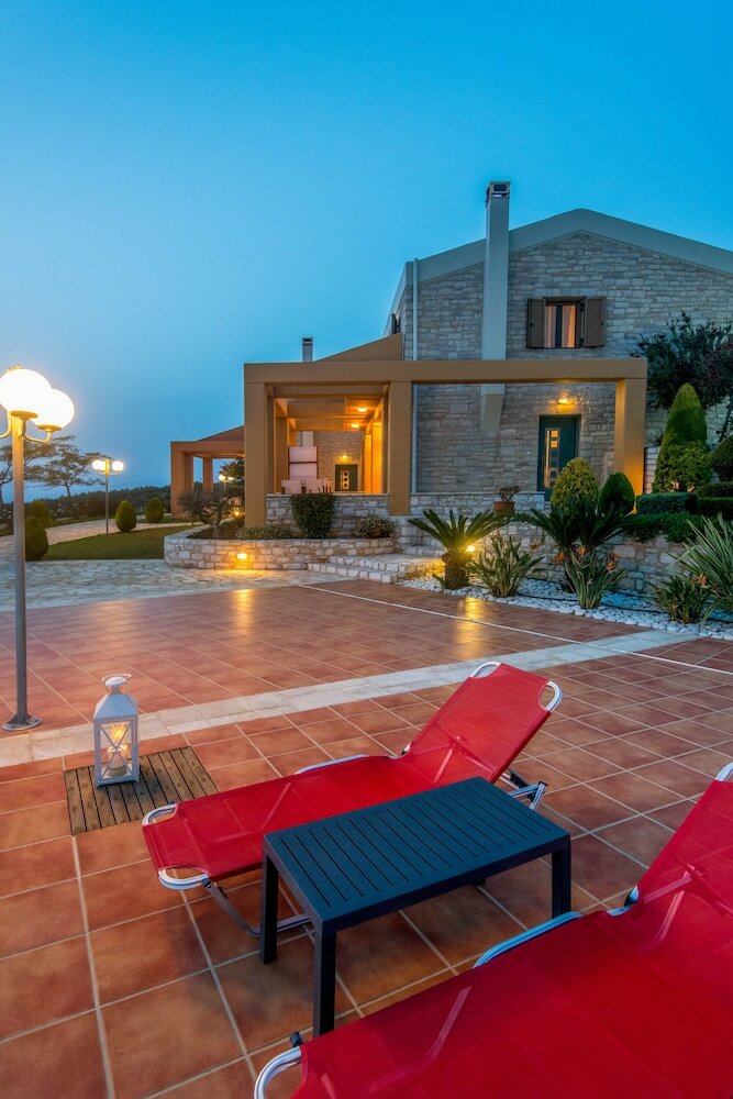 Enastron Villas