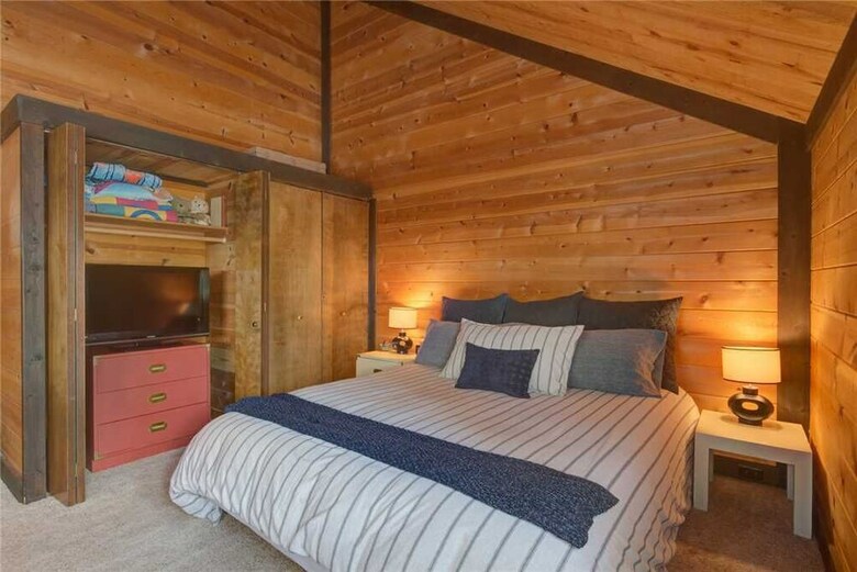 Hostal 14 Pole House