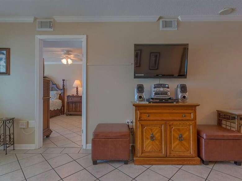Castaways By Meyer Vacation Rentals