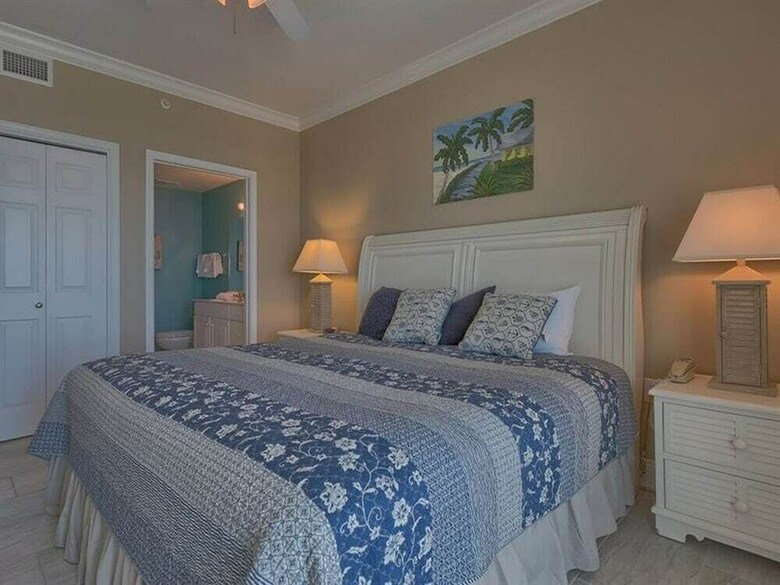 Crystal Shores By Meyer Vacation Rentals