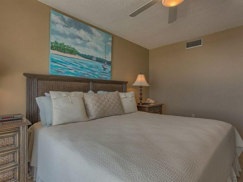 Seaside Beach & Racquet By Meyer Vacation Rentals