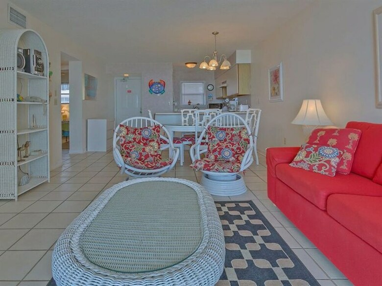 Seaside Beach & Racquet By Meyer Vacation Rentals