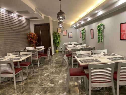 The Karvin Hotel