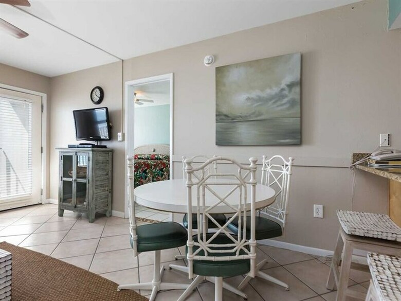 Island Sunrise By Meyer Vacation Rentals