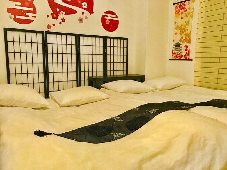 Local Hakozaki Apartment