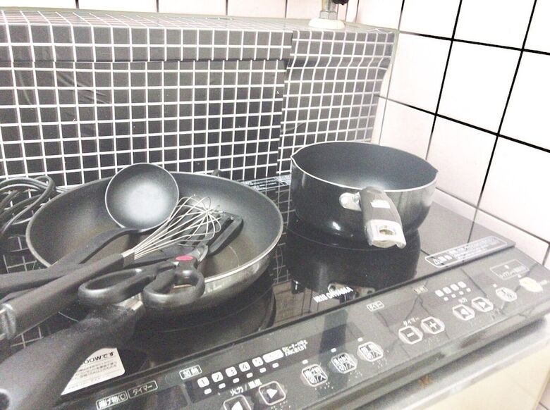 Local Hakozaki Apartment