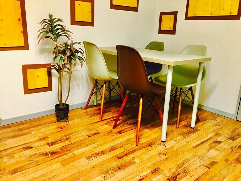 Local Hakozaki Apartment
