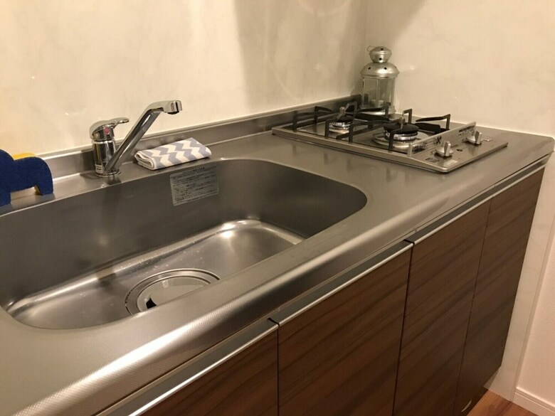 Local Hakata Apartment