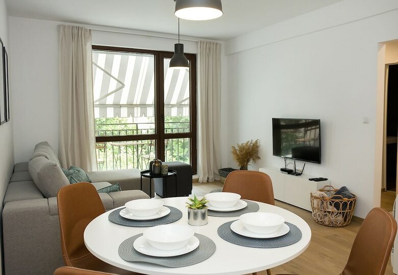Fm Luxury 1-bdr Apartment - Stylish Retreat