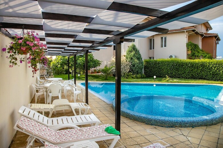 Fm Premium 1-bdr Apartment With Pool & Parking - Summertime
