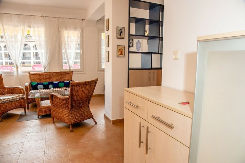Fm Premium 1-bdr Apartment With Parking - Azure Joy