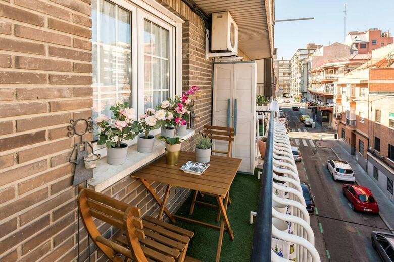 Apartment With 2 Bedrooms In Madrid, With Wifi