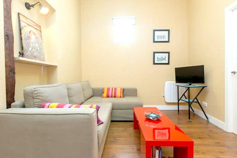Apartment With 2 Bedrooms In Madrid, With Wifi